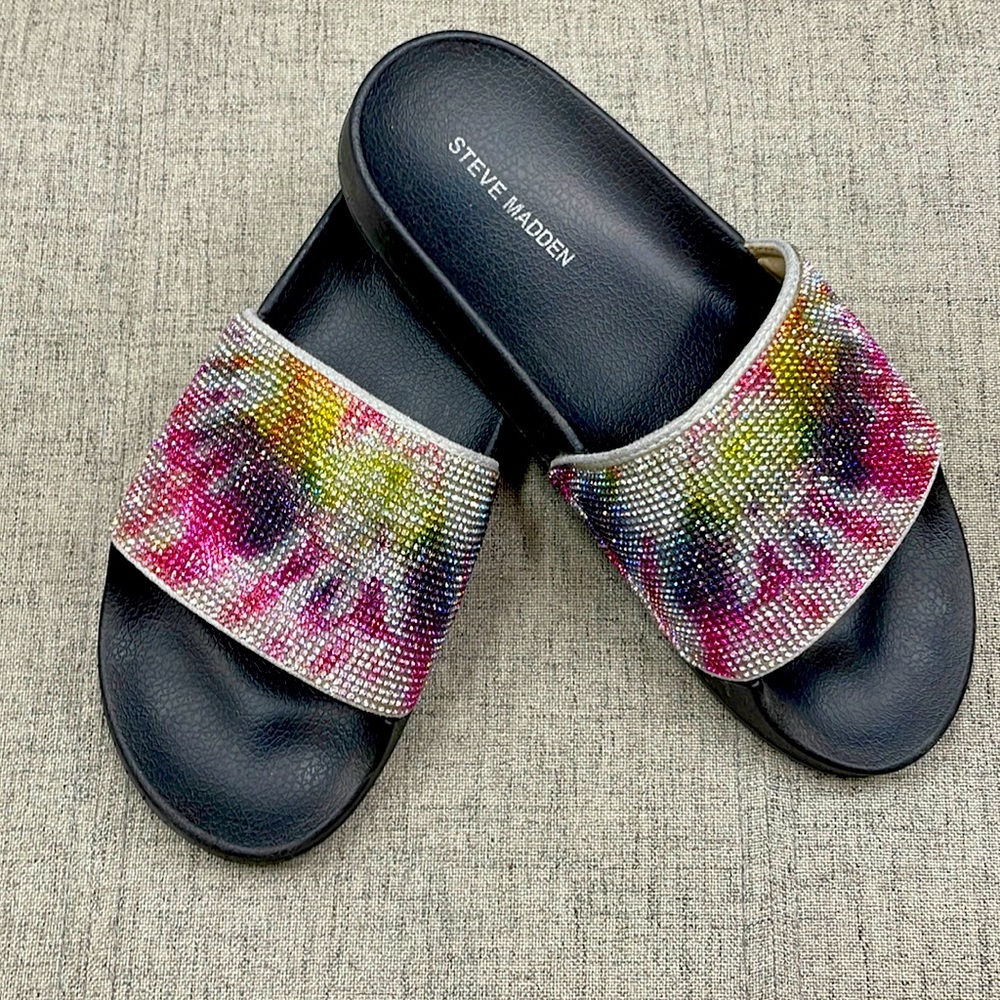Steve Madden woman’s size 8 slides